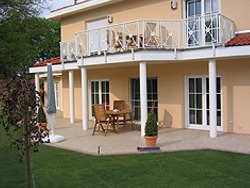 images/linkhover/linkhover_aussenbereich.jpg#joomlaImage://local-images/linkhover/linkhover_aussenbereich.jpg?width=250&height=188